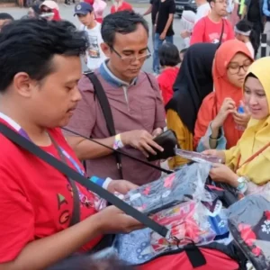 Pedagang, Tukang Ojek dan Rumahan Juga Dapat Berkah Satu Abad NU Pedagang, Tukang Ojek dan Rumahan Juga Dapat Berkah Satu Abad NU