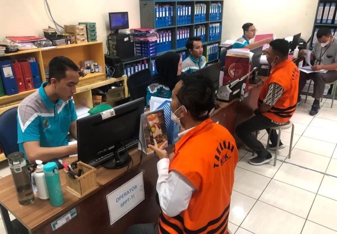 Rutan Surabaya Terima Dua Orang Tahanan KPK Terkait Dana Hibah