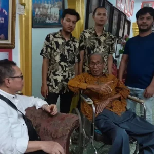 Muhammad TWH: Wartawan Pejuang yang Jadi “Pustakawan