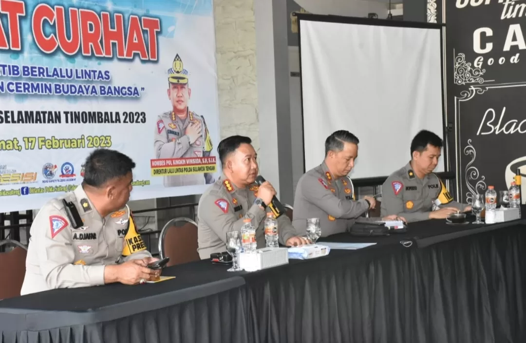 Dirlantas Polda Sulteng Sosialisasi Tertib Lantas Melalui Jumat Curhat