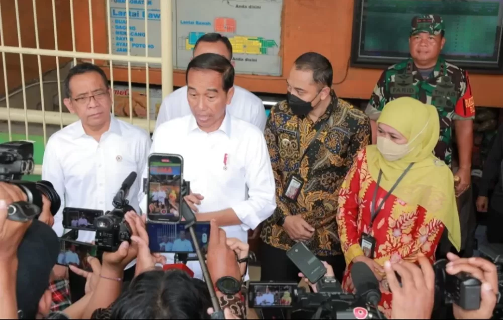 Presiden Cek Harga Sembako Di Wonokromo, Beras Dibawah Sembilan Ribu Dan Melimpah