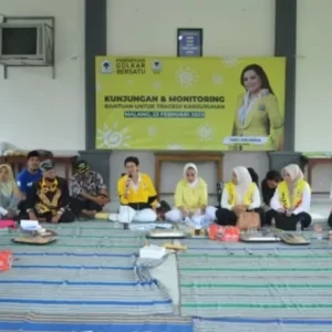 Perempuan Golkar Bersatu dan IIPG Monitoring Bantuan Korban Tragedi Malang