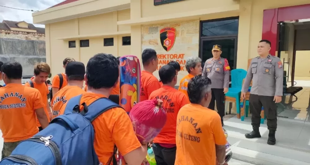 21 tahanan Polda Sulteng Dipindahkan Ke Rutan Dittahti Yang Baru