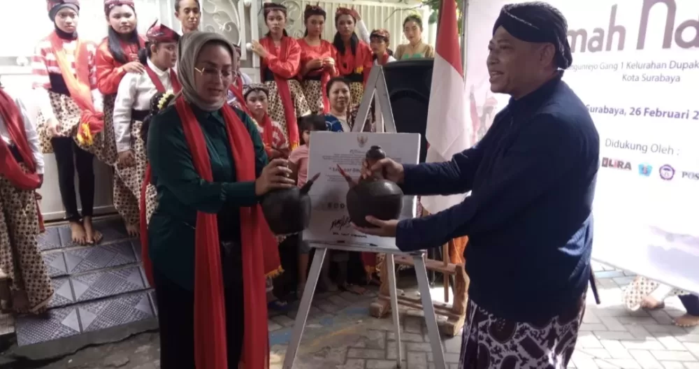 Lucy Resmikan Sanggar Seni Diarea Bekas Lokalisasi