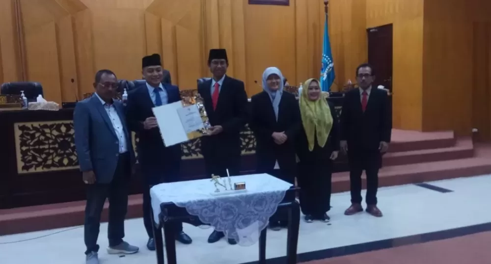 DPRD Dan Walikota Surabaya Kompak