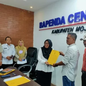 Ditengarai Marak Kecurangan Pajak Galian C, LKH Barracuda Desak Kantor Bapenda Transparan Ditengarai Marak Kecurangan Pajak Galian C, LKH Barracuda Desak Kantor Bapenda Transparan