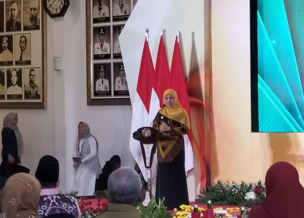 Khofifah Berangkatkan 30 Penerima Beasiswa BSPP Kuliah di Al Azhar Mesir