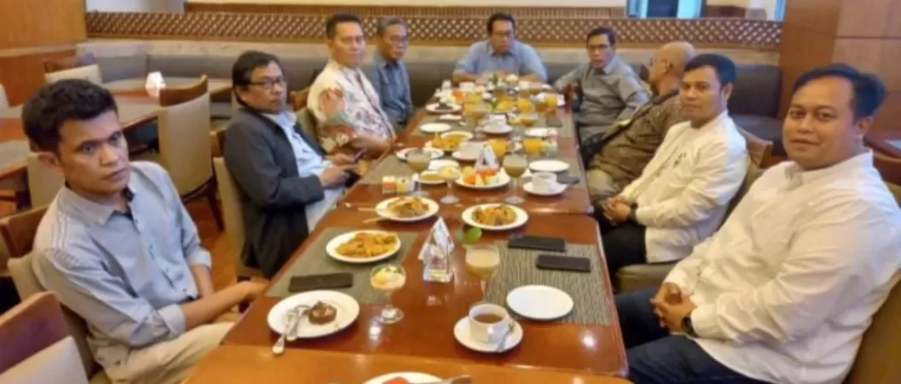 Pengurus Harian SMSI Pusat Buka Puasa Bersama
