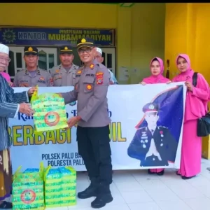 Polsek Palu Barat, Berbagi Berkah Takjil di Bulan Ramadhan