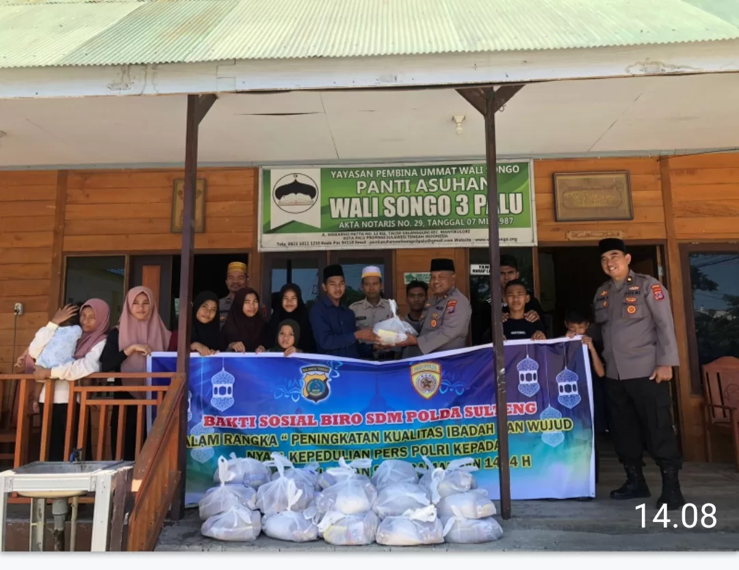 Bakti Sosial Ramadhan, Polda Sulteng bagikan 2000 paket sembako