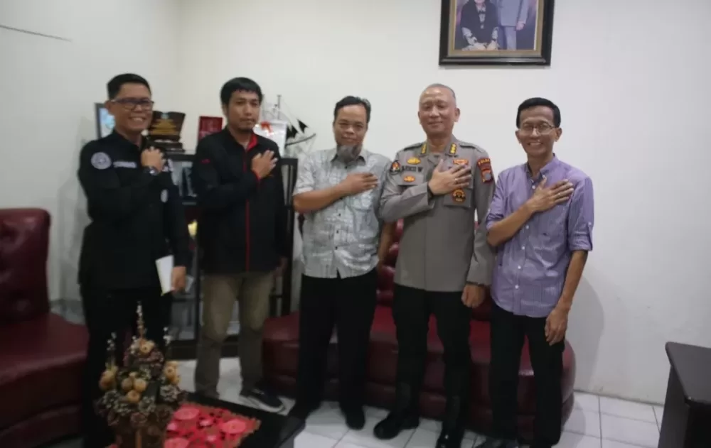 Perkuat Sinergitas, Kabidhumas Polda Sulteng Silaturahmi dengan Organisasi Media