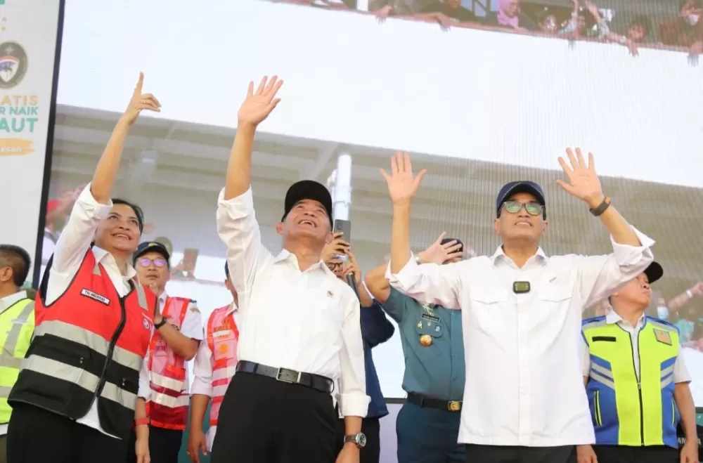 Menko Muhadjir Lepas Ribuan Peserta Mudik Gratis dengan Shalawat
