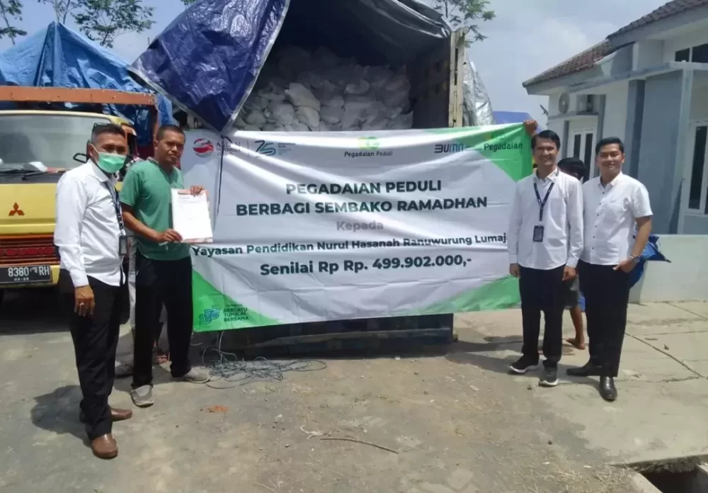 Bulan Suci Ramadan, PT Pegadaian Kanwil XII Surabaya Salurkan Ribuan Paket Sembako
