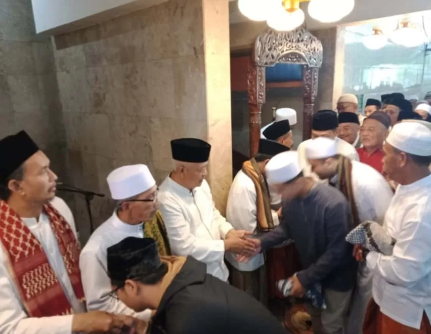 Bupati HM Sanusi :  Semoga Di Hari Fitri ini Mendatangkan Keberkahan