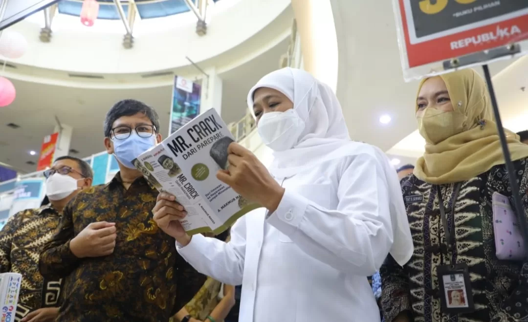 Khofifah:  Tingkatkan Minat Baca dan Literasi Masyarakat Guna Tangkal Disrupsi Informasi
