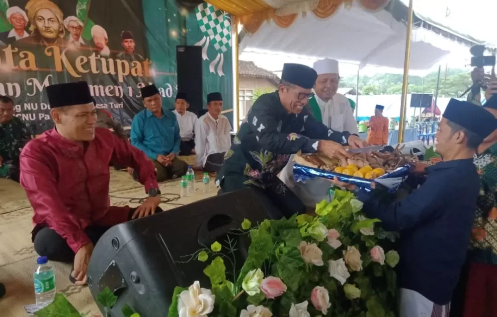 6000 Ketupat Meriahkan Wisata Religi Ketupat Di Kampung NU Magetan