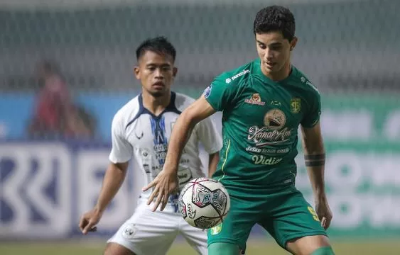Persebaya Lengkapi Trio Gelandang Asing untuk Liga 1 Musim Depan