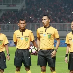 PT LIB Diklaim Nunggak Upah Perangkat Pertandingan Liga 1 Rp 1,62 Miliar