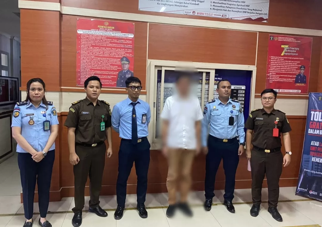Setelah di Telepon, Mantan Kadis DPRP Kota Palu Serahkan Diri Kejari Palu