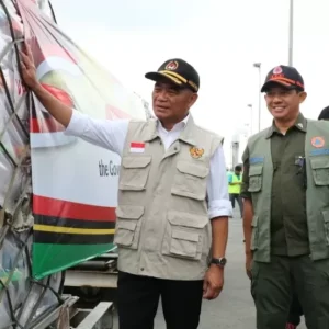 Mewakili Presiden, Menko Muhadjir Kirim Bantuan ke Vanuatu Mewakili Presiden, Menko Muhadjir Kirim Bantuan ke Vanuatu