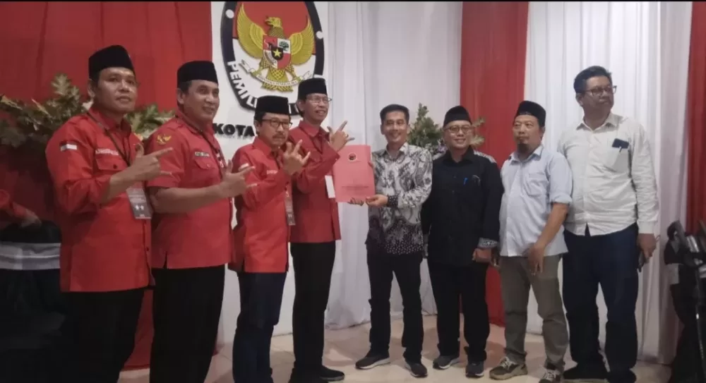 PDI Perjuangan Surabaya Daftarkan 50 Petarung Bacaleg