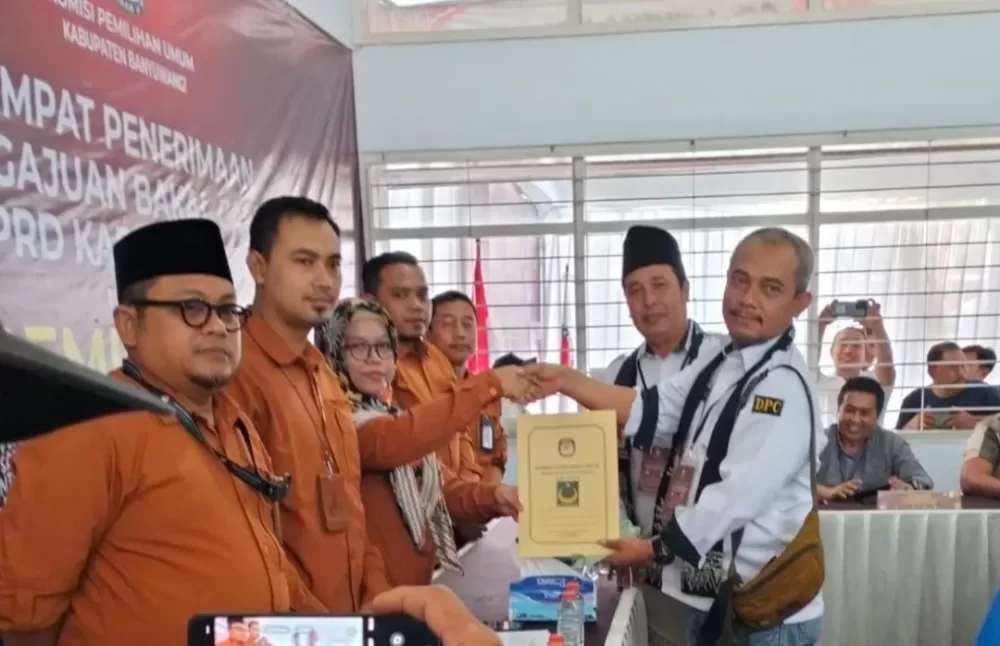 50 Bacaleg Partai Bulan Bintang Resmi Mendaftar di KPUD Banyuwangi