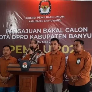 KPU Banyuwangi Kembalikan Berkas Pendaftaran Bacaleg Dua Partai