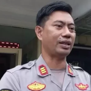 Tenggak Miras Oplosan, 7 Tewas Dan 3 Kritis Tenggak Miras Oplosan, 7 Tewas Dan 3 Kritis