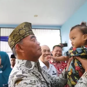 Menko Muhadjir: Siapapun Presidennya, Penanganan Stunting Harus Berkelanjutan Menko Muhadjir: Siapapun Presidennya, Penanganan Stunting Harus Berkelanjutan