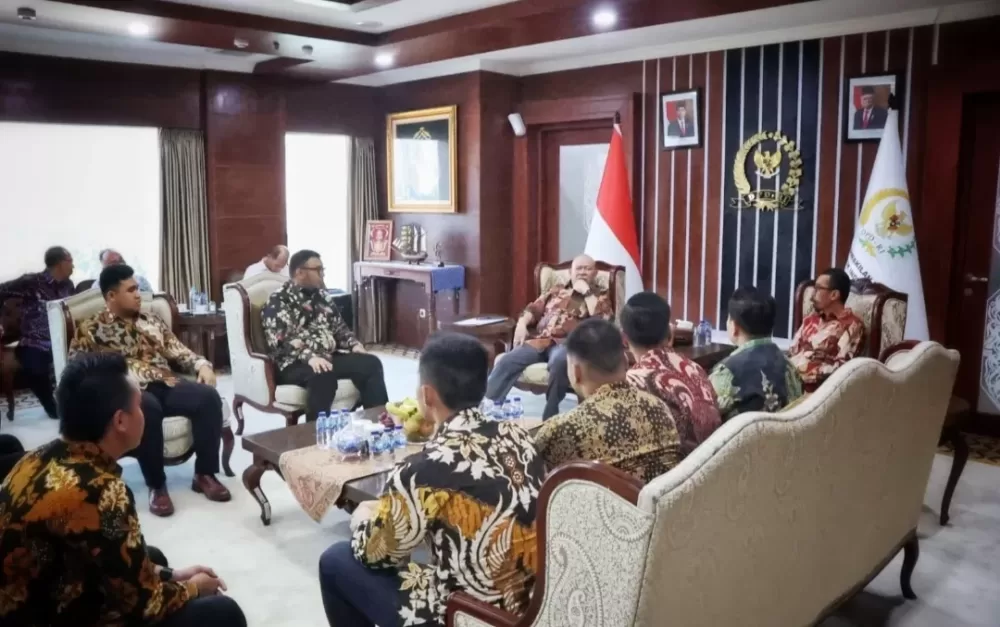 Terima Alumni SMA Taruna Nusantara, Ketua DPD RI Ajak Resonansikan Perbaikan Total Sistem Bernegara