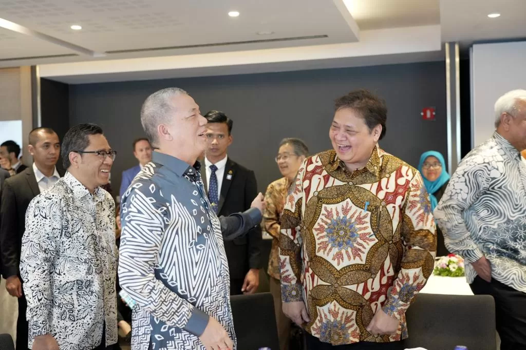 Sukses Yakinkan IPEF, Menko Airlangga Berjuang di Eropa Bahas Kelapa Sawit