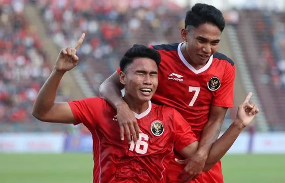 Dramatis! Diwarnai Kartu Merah dan Gol Injury Time Bawa Timnas U-22 Ke Final