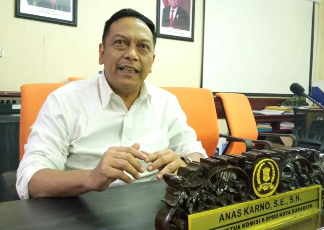 Dewan Pelototi Cafe Lawson Embong Malang Yang Tidak Kantongi IMB Dan SLF