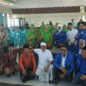 Road Show Tahap ke II, Ketua DPW PAN Jatim Temui Ketua PC NU Sidoarjo KH Zainal Abidin Road Show Tahap ke II, Ketua DPW PAN Jatim Temui Ketua PC NU Sidoarjo KH Zainal Abidin