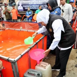 844 Desa di Jatim Mengalami Kekeringan, Gubernur : Perlu Gotong Royong 844 Desa di Jatim Mengalami Kekeringan, Gubernur : Perlu Gotong Royong