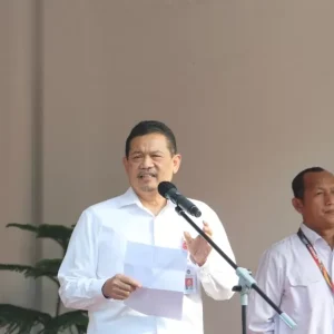 Menghadapi Globalisasi, Koperasi Tidak Boleh Kalah Menghadapi Globalisasi, Koperasi Tidak Boleh Kalah