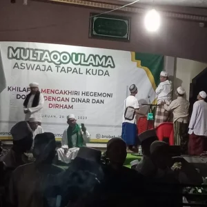 Pengajian Umum Pengusung Khilafah, Dibubarkan Warga Pengajian Umum Pengusung Khilafah, Dibubarkan Warga