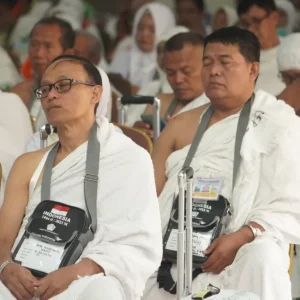 Gubernur Khofifah Berangkatkan Kloter Haji Terakhir Embarkasi Surabaya Gubernur Khofifah Berangkatkan Kloter Haji Terakhir Embarkasi Surabaya