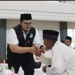 Berangkatkan Ribuan Calon Jamaah Haji, Secara Khusus Bupati Kediri Minta Lansia Diberi Perhatian Khusus