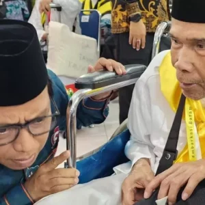 Gelombang Kedua Jemaah Haji Diminta Langsung Kenakan Ihram Sejak di Embarkasi Gelombang Kedua Jemaah Haji Diminta Langsung Kenakan Ihram Sejak di Embarkasi