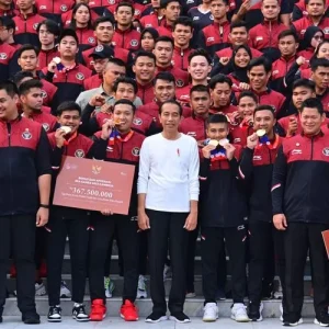 Beri Bonus SEA Games, Presiden Jokowi Menyarankan Berinvestasi