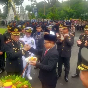 Hari Bhayangkara Ke – 77,  Kapolresta Banyuwangi: Membangun Komunikasi, Polri Harus Terjun ke Masyarakat