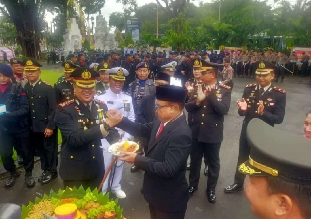 Hari Bhayangkara Ke – 77,  Kapolresta Banyuwangi: Membangun Komunikasi, Polri Harus Terjun ke Masyarakat