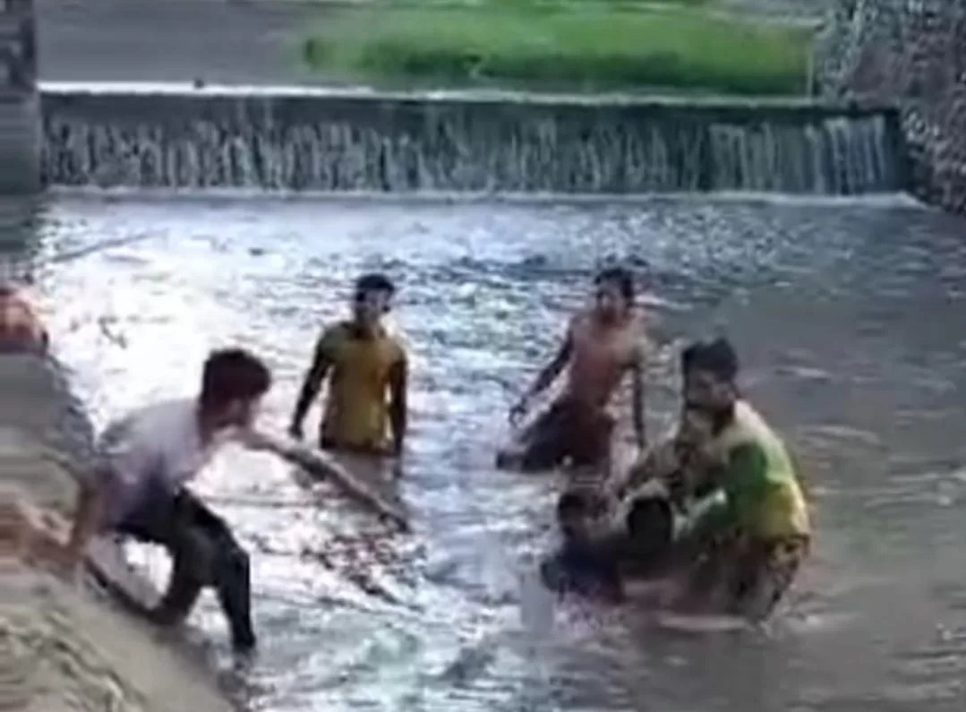 Tak Bisa Berenang, Dua Pemuda Tewas Tenggelam Dibendungan Madiun