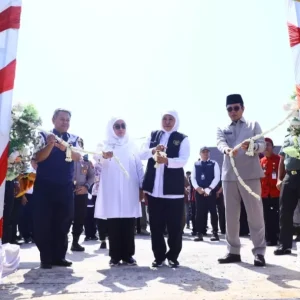 Diresmikan, Dermaga Pelabuhan Dungkek dan Gili Iyang Sumenep untuk Perlancar Mobilitas Masyarakat dan Ekonomi Diresmikan, Dermaga Pelabuhan Dungkek dan Gili Iyang Sumenep untuk Perlancar Mobilitas Masyarakat dan Ekonomi