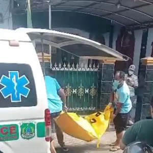 Penjual Koran, Ditemukan Tewas Di Kamar Mandi Wisata Religi Mbah Ratu Khodijah Penjual Koran, Ditemukan Tewas Di Kamar Mandi Wisata Religi Mbah Ratu Khodijah