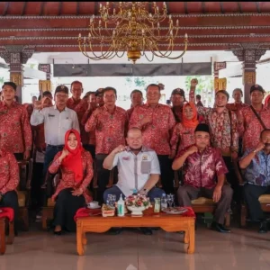 Ketua DPD RI Siap Kawal 7 Aspirasi Asosiasi Kepala Desa se-Mojokerto Ketua DPD RI Siap Kawal 7 Aspirasi Asosiasi Kepala Desa se-Mojokerto