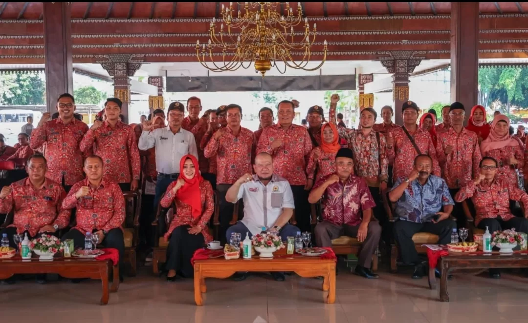 Ketua DPD RI Siap Kawal 7 Aspirasi Asosiasi Kepala Desa se-Mojokerto