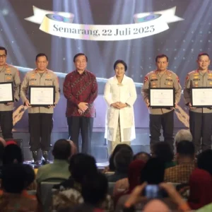 Peduli Anak, Kapolda Sulteng Irjen Pol Agus Nugroho Terima Penghargaan dari Kementerian PPPA