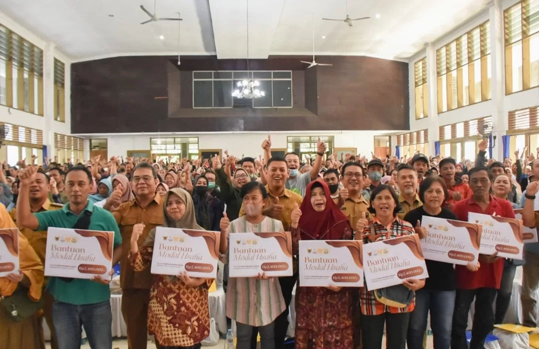 Ratusan Masyarakat Memperoleh Bantuan Modal DBHCHT oleh Pemkot Kediri